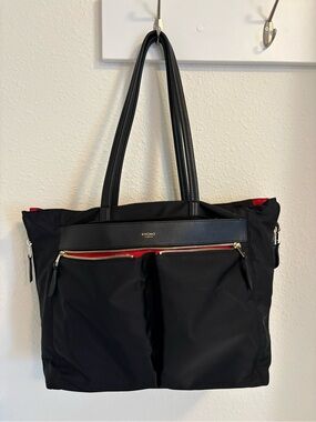 Knomo Grovesnor Place Laptop